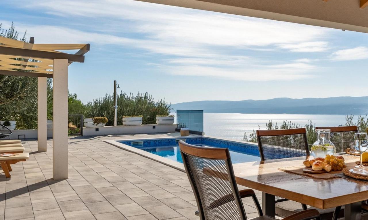 אומיס Villa Dream With Private Pool, 2 Bedrooms With En-Suite Bathrooms, Sea View מראה חיצוני תמונה