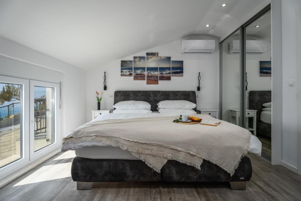 אומיס Villa Dream With Private Pool, 2 Bedrooms With En-Suite Bathrooms, Sea View מראה חיצוני תמונה